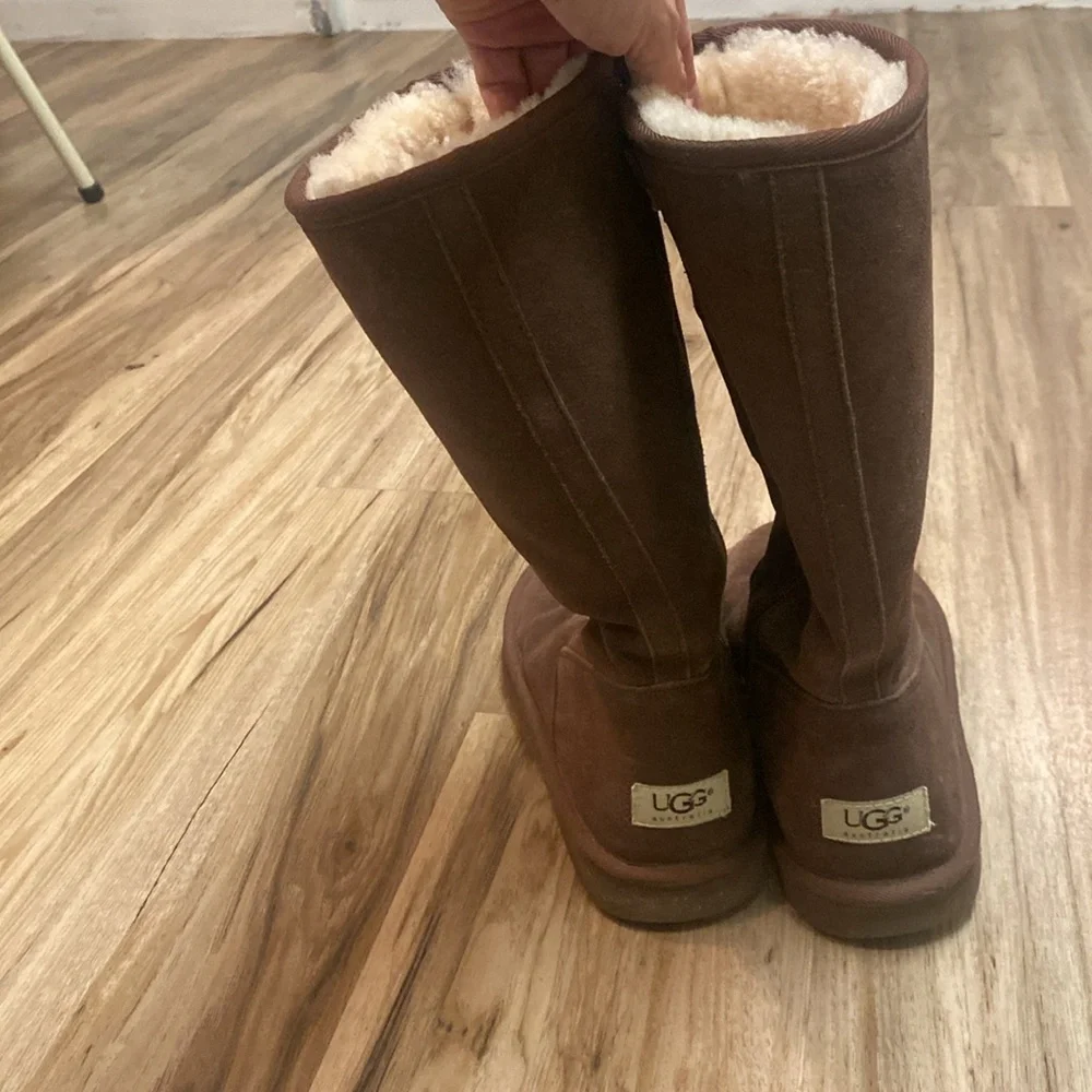 UGG Australia Women's 5235 Sheepskin Dark Brown Suede Tall Boots Size 8 EUC - Picture 6 of 17